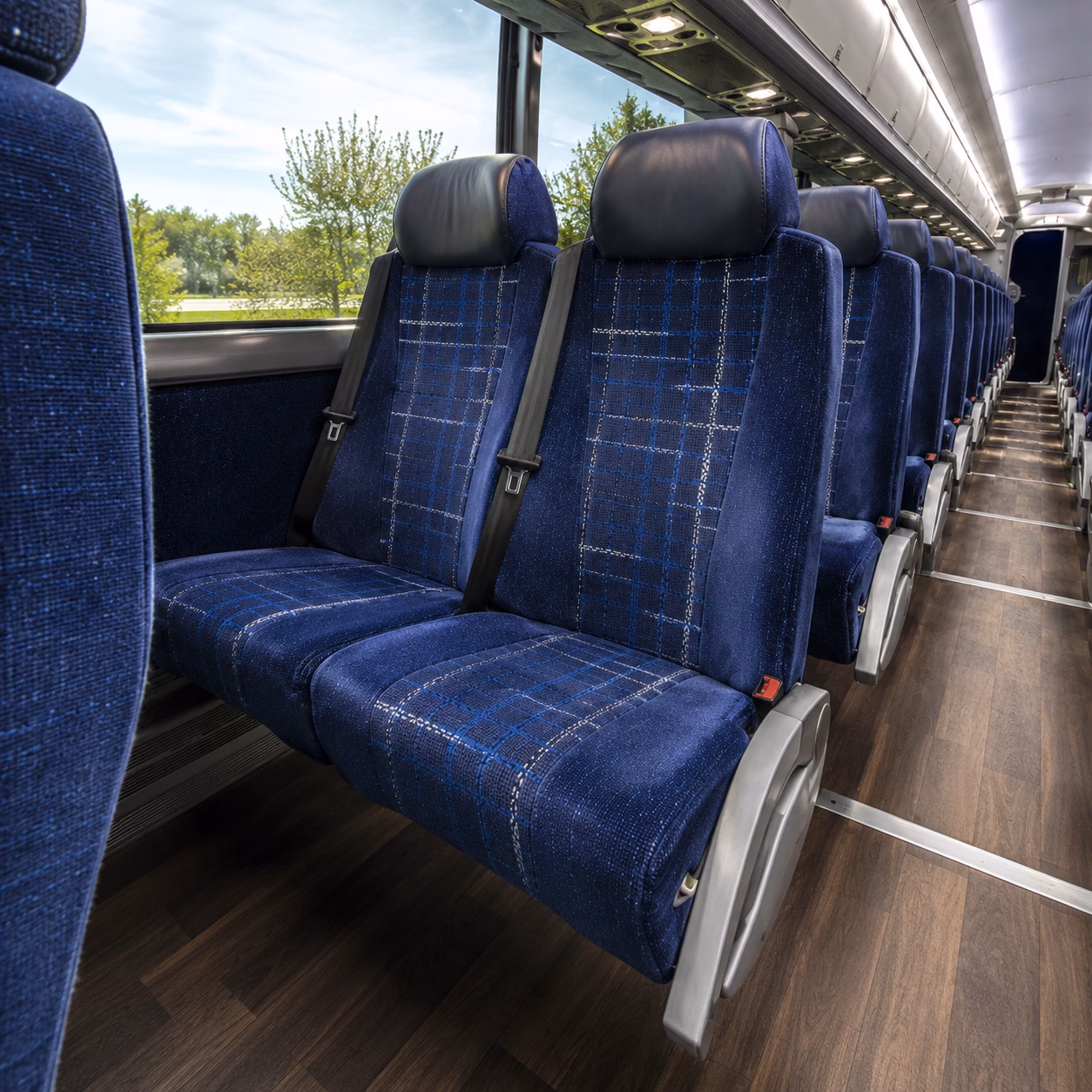 fll airport shuttles for out of town wedding guests